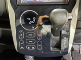 【 オートエアコン 】車内温度を感知して自動で温度調整をしてくれるのでいつでも快適な車内空間を創り上げます!