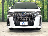 弊社では、全車『修復歴なし』のお車のみ取り扱っております。専任バイヤーによる厳選した仕入れの後、入庫後の車両チェックを行い、ネクステージが認定した高品質な中古車をご提供しております。