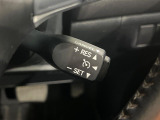 【クルーズコントロール】高速道路もラクラク走行。アクセルを離しても一定速度で走行ができ、長距離運転時の負担を軽減!加速・減速も簡単なスイッチ操作で調整できます。