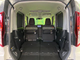 普段のお買い物や通勤、送迎等に十分な荷室スペースを確保しております。セカンドシートを倒すと、大きな荷物の積載も可能です♪