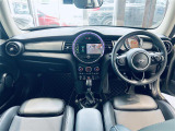 ◆全国納車可能です。納車方法及び費用につきましては、お気軽にコーディネーターまでご相談ください。遠方のご納車の際も我々がしっかりサポートさせて頂きます。お気軽にスタッフまでご相談下さい。