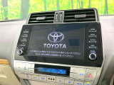 【メーカー純正ナビ】インテリアに溶け込むスタイリッシュな「専用設計」メーカーナビを装備♪視認性や操作性など基本性能にも優れ、より上質なカーライフをお楽しみいただけます。