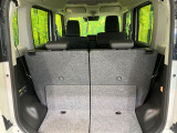 普段のお買い物や通勤、送迎等に十分な荷室スペースを確保しております。セカンドシートを倒すと、大きな荷物の積載も可能です♪