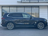 自動車保険も純正のクオリティを。BMWの正規ディーラーのみが取り扱い可能な、BMW専用自動車保険。専任のスタッフが皆様のカーライフを24時間365日サポート致します。