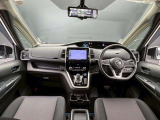 とっても視界が広くて、女性も運転しやすいお車になっております。