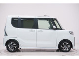 県内13店舗にて常時500台以上ダイハツ車を展示中です。見て、触って、納得のいく一台をぜひ見つけてください。
