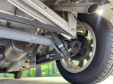 お車を安心してお乗りいただく為には、足回りの定期点検が欠かせません。サービスサポート(有償保証)では無料点検もご提供しており、安心のカーライフをお過ごしいただけるサポート体制が整っています。