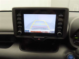 バックモニターを装備しています。車庫入れ時等に車両後方が確認出来るのでとても便利です。
