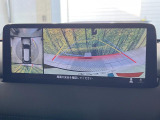 【360&deg;ビューモニター】専用のカメラにより、上から見下ろしたような視点で360度クルマの周囲を確認することができます☆死角部分も確認しやすく、狭い場所での切り返しや駐車もスムーズに行えます。