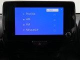 ディスプレイオーディオを装備。スマホとクルマをつなぐことで、これまでのナビに加えて、いろんなサービスが楽しめます。