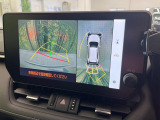 【パノラミックビューモニター】専用のカメラにより、上から見下ろしたような視点で360度クルマの周囲を確認することができます☆死角部分も確認しやすく、狭い場所での切り返しや駐車もスムーズに行えます。