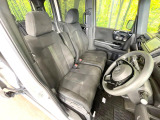 運転席シート廻りは使用感も少なく、良好な状態となっています。丁寧に使われていたことがよくわかりますね。