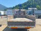 床は板張りです。