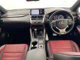 NX 300 Fスポーツ 4WD 本革シート