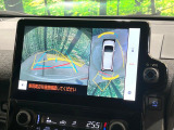 【パノラミックビューモニター】専用のカメラにより、上から見下ろしたような視点で360度クルマの周囲を確認することができます☆死角部分も確認しやすく、狭い場所での切り返しや駐車もスムーズに行えます。