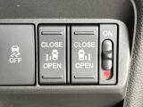 【両側パワースライドドア】スマートキーや運転席のスイッチで後席両側スライドドアの開閉が可能♪電動だから力を入れてドアを開ける必要が無く、小さなお子様でも簡単に開け閉めでき快適です♪