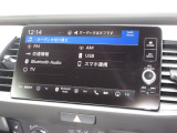 ナビゲーションはホンダコネクトディスプレイを装着しております。AM、FM、Bluetooth、フルセグTVがご使用いただけます。初めて訪れた場所でも道に迷わず安心ですね!