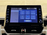 ディスプレイオーディオを装備。スマホと車をつなぐことで、これまでのナビに加えていろんなサービスが楽しめます。