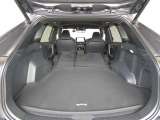 RAV4ならではの容量たっぷりのラゲージスペース♪アウトドア、レジャーも頼れる1台です。