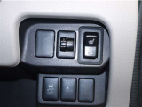 ヘッドライト光軸調整/運転席シートヒーター