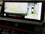 パノラミックビューモニター付きです。車両を上から見たような映像をディスプレイオーディオ画面に表示。運転席からの目視だけでは見にくい、車両周辺の状況をリアルタイムでしっかり確認できます。