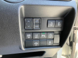 パワースライドドアなど各機能のスイッチは運転席から操作ラクラク。