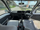 初心者の方でも安心して運転していただける視野の広さとなっております。