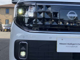 【 LEDヘッドライト 】 青色発光ダイオードを発明した日本人がノーベル賞を受賞し、LEDライトが開発されました。明るく長寿命のライトです。体感して下さい。明るいライトです!