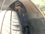 お車を安心してお乗りいただく為には、足回りの定期点検が欠かせません。サービスサポート(有償保証)では無料点検もご提供しており、安心のカーライフをお過ごしいただけるサポート体制が整っています。