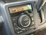 車内温度を感知して自動で温度調整をしてくれるのでいつでも快適な車内空間を創り上げます!