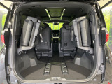 普段のお買い物や通勤、送迎等に十分な荷室スペースを確保しております。セカンドシートを倒すと、大きな荷物の積載も可能です♪