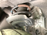 お車を安心してお乗りいただく為には、足回りの定期点検が欠かせません。サービスサポート(有償保証)では無料点検もご提供しており、安心のカーライフをお過ごしいただけるサポート体制が整っています。