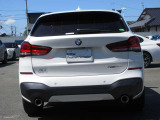 BMW・MINI認定中古車には2年間または1年間の無料保証を付帯。ご購入後も安心して、BMWならではの走りをお楽しみいただけます。