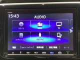 ナビゲーションはフルセグTV、インターナビ対応のGathers純正メモリーナビを搭載しています。Bluetoothオーディオ機能がありますので、スマートフォンなどの音楽も再生できます。