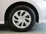 R7年式夏タイヤ175/70R14ダンロップ製です。