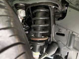 お車を安心してお乗りいただく為には、足回りの定期点検が欠かせません。サービスサポート(有償保証)では無料点検もご提供しており、安心のカーライフをお過ごしいただけるサポート体制が整っています。
