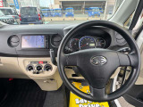 車両入庫時には外装磨きと内装クリーニングを実施しております。納車前にも実施いたしますので、綺麗に快適にお乗りいただけます。