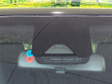 【トヨタセーフティセンス】走行中に前方の車両等を認識し、衝突しそうな時は警報とブレーキで衝突回避と被害軽減をアシスト。より安全にドライブをお楽しみいただけます。
