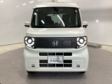 LEDヘッドライトを装備しています。LEDヘッドライトはとても明るく、雨の日や夜間走行も安全・安心です。オートライトコントロール付きで周囲の明るさに応じて自動で点灯・消灯します
