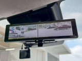 インテリジェントルームミラー搭載で、車の後方に設置されたカメラ映像を映し出してシートバックやヘッドレスト、同乗者に視界が遮られることがなく視認性が非常に良いです