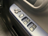 ご納車前にはプロの整備士が点検を行い、交換の必要がある部品は交換してからご納車いたします。また、その後の点検・整備・車検等も当社にお任せください。