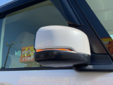 オシャレさと視認性を兼ね備えたLEDミラーウインカー♪