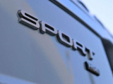 写真では伝わりきらないボディの艶や質感を、ぜひ現車でご確認ください。