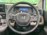 【純正革巻きステアリング】上質な革を使用することで、手にしっかり馴染みとても運転しやすいハンドルです♪