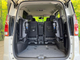 普段のお買い物や通勤、送迎等に十分な荷室スペースを確保しております。セカンドシートを倒すと、大きな荷物の積載も可能です♪