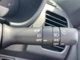 【オートライト(AUTO)】外の明るさをシステムが感知して、自動でヘッドライトが点灯します!ヘッドライトをつけ忘れを防ぐ便利機能です。