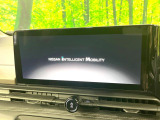【大画面ナビ】人気の大型12.3インチナビを装備。存在感のある大画面はインパクト大!ナビ利用時のマップ表示は見やすく、テレビやDVDは臨場感がアップ!いつものドライブがグッと楽しくなります♪