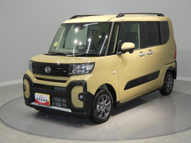 タント ファンクロス 4WD
