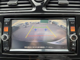 【バックモニター】後ろのカメラの映像をモニターに映し出すことができます!後方の見えない死角や、障害物との距離感をしっかり確認することができます!駐車が苦手な方におすすめです。