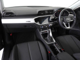 Audiのインテリアはエクステリア同様、優れたデザイン性とクオリティ、そして機能性を兼ね備えております。